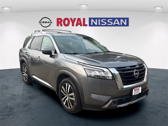Used 2023 Nissan Pathfinder Platinum w/ Cargo Package