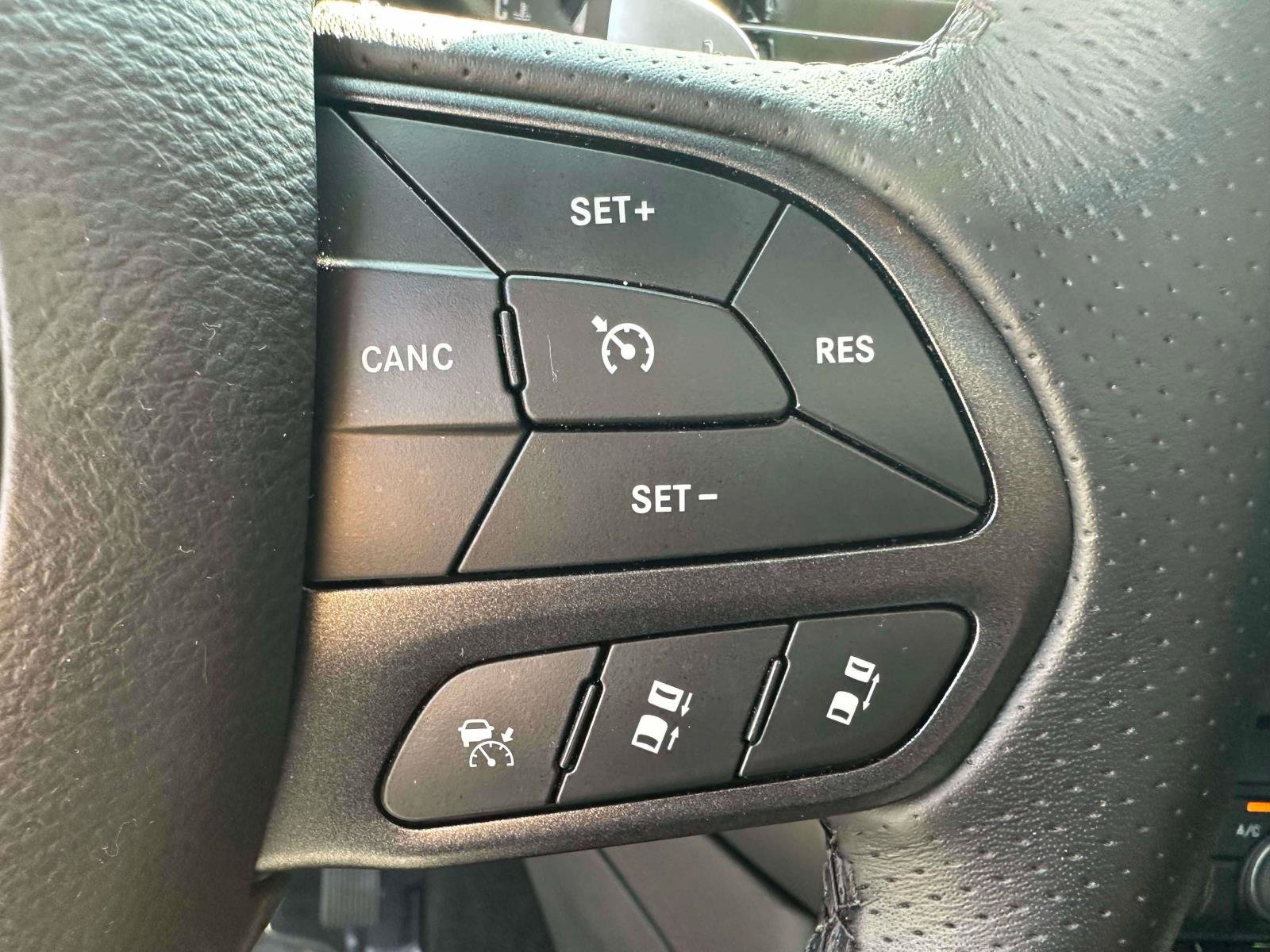 Used 2025 Dodge Durango GT AWD/4WD image 21