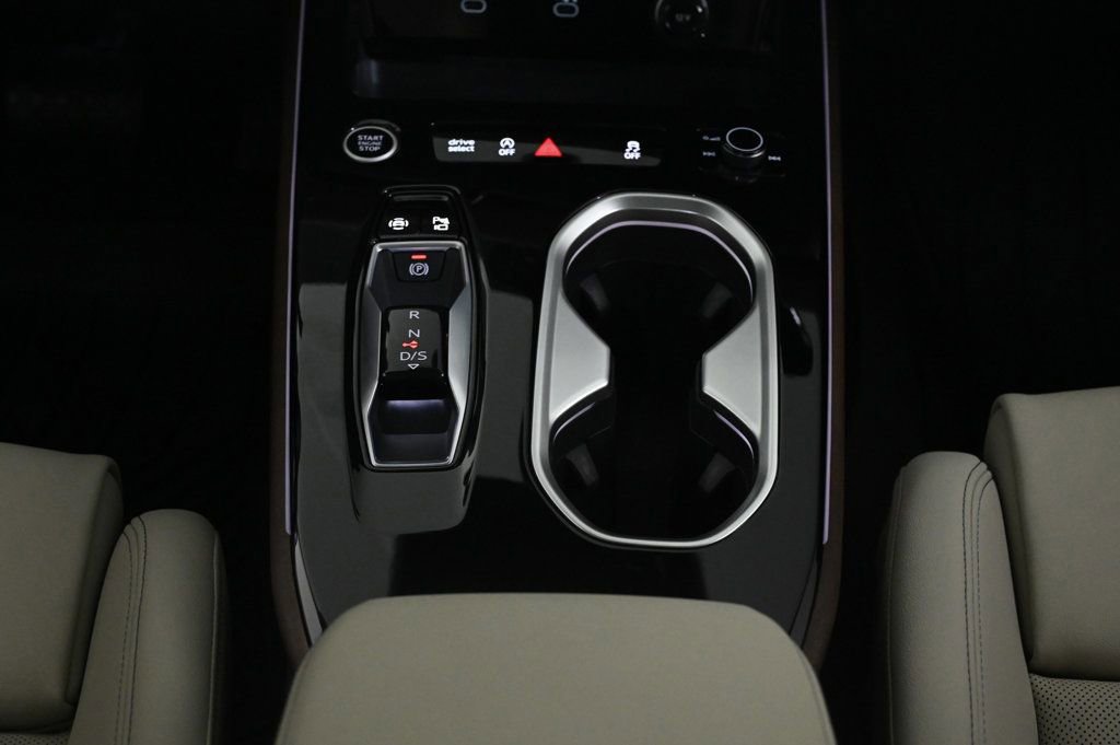 Used 2026 Audi A6 Premium Plus w/ Premium Plus Package image 13