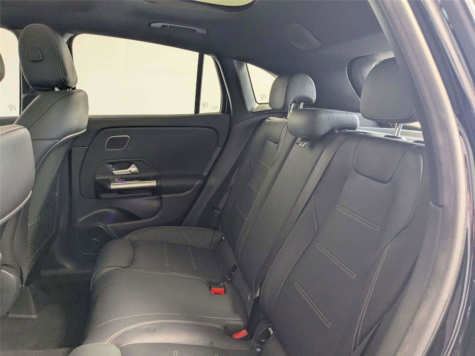 Used 2023 Mercedes-Benz GLA 35 AMG 4MATIC image 36