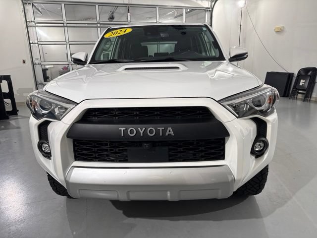 Used 2024 Toyota 4Runner TRD Off-Road Premium w/ Off Road Premium Plus Package AWD/4WD image 2