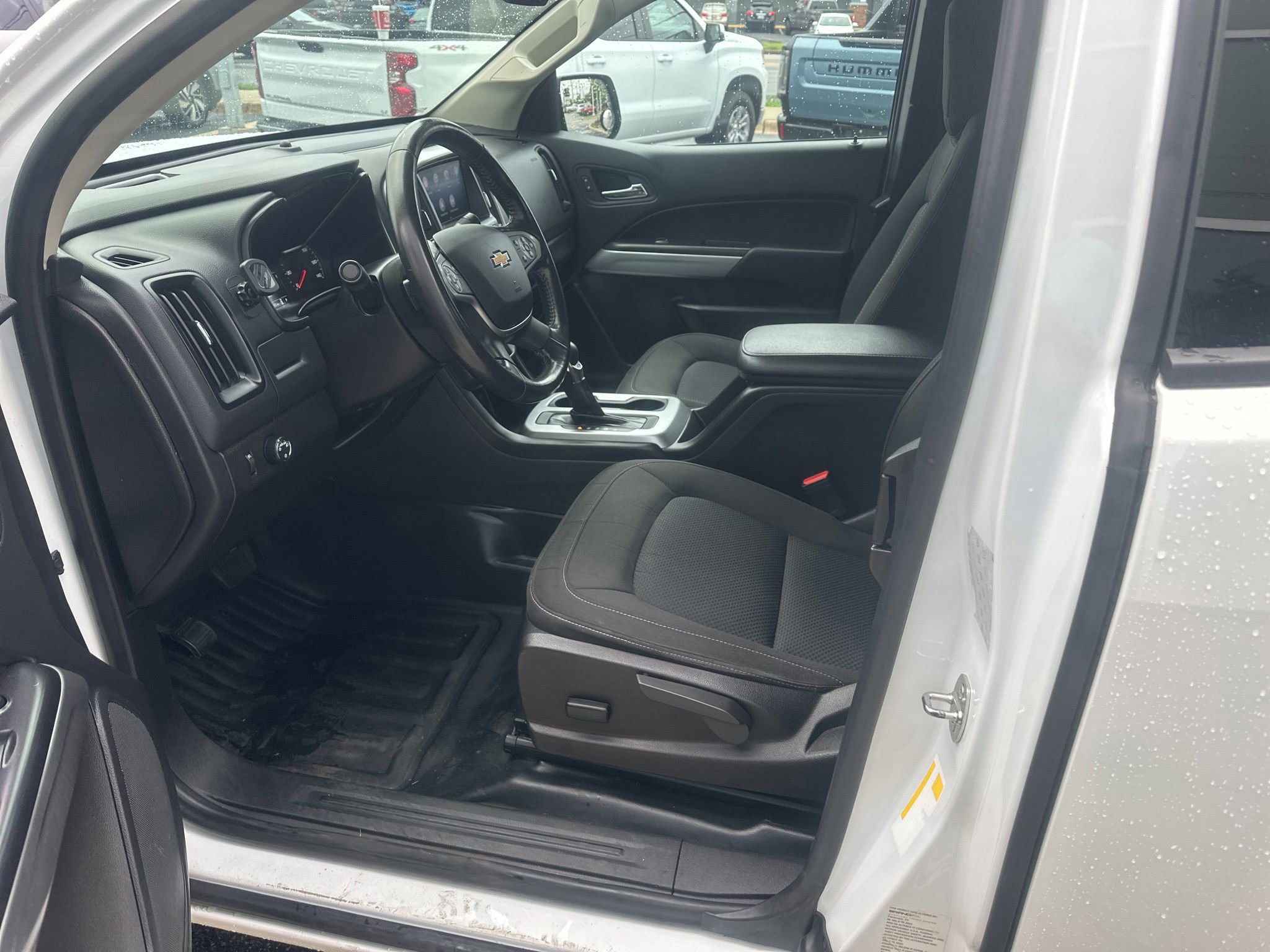 Used 2022 Chevrolet Colorado LT w/ Fleet Safety Package RWD image 11