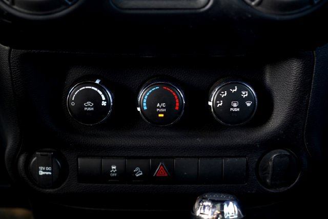 Used 2017 Jeep Wrangler Sport AWD/4WD image 19