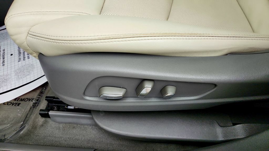 Used 2018 Cadillac XT5 Premium Luxury FWD image 12