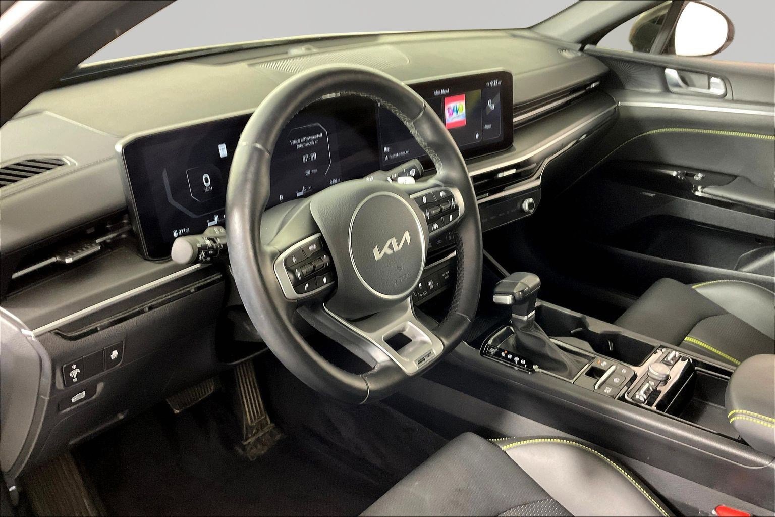 Used 2025 Kia K5 GT w/ GT1 Package FWD image 17