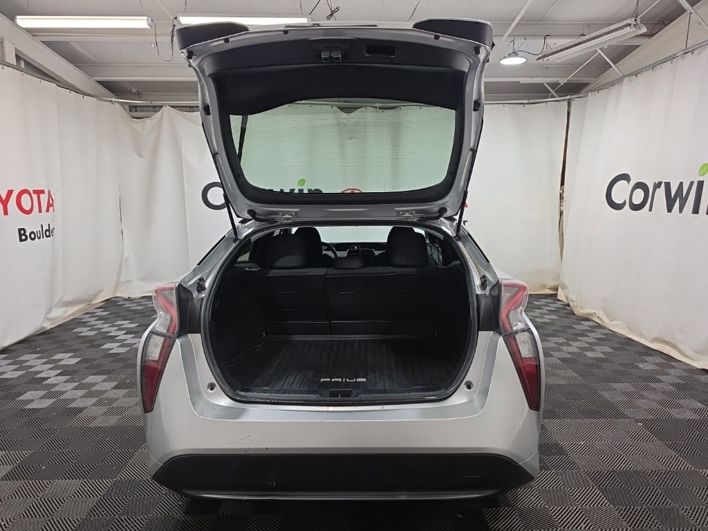 Used 2016 Toyota Prius Three FWD image 7