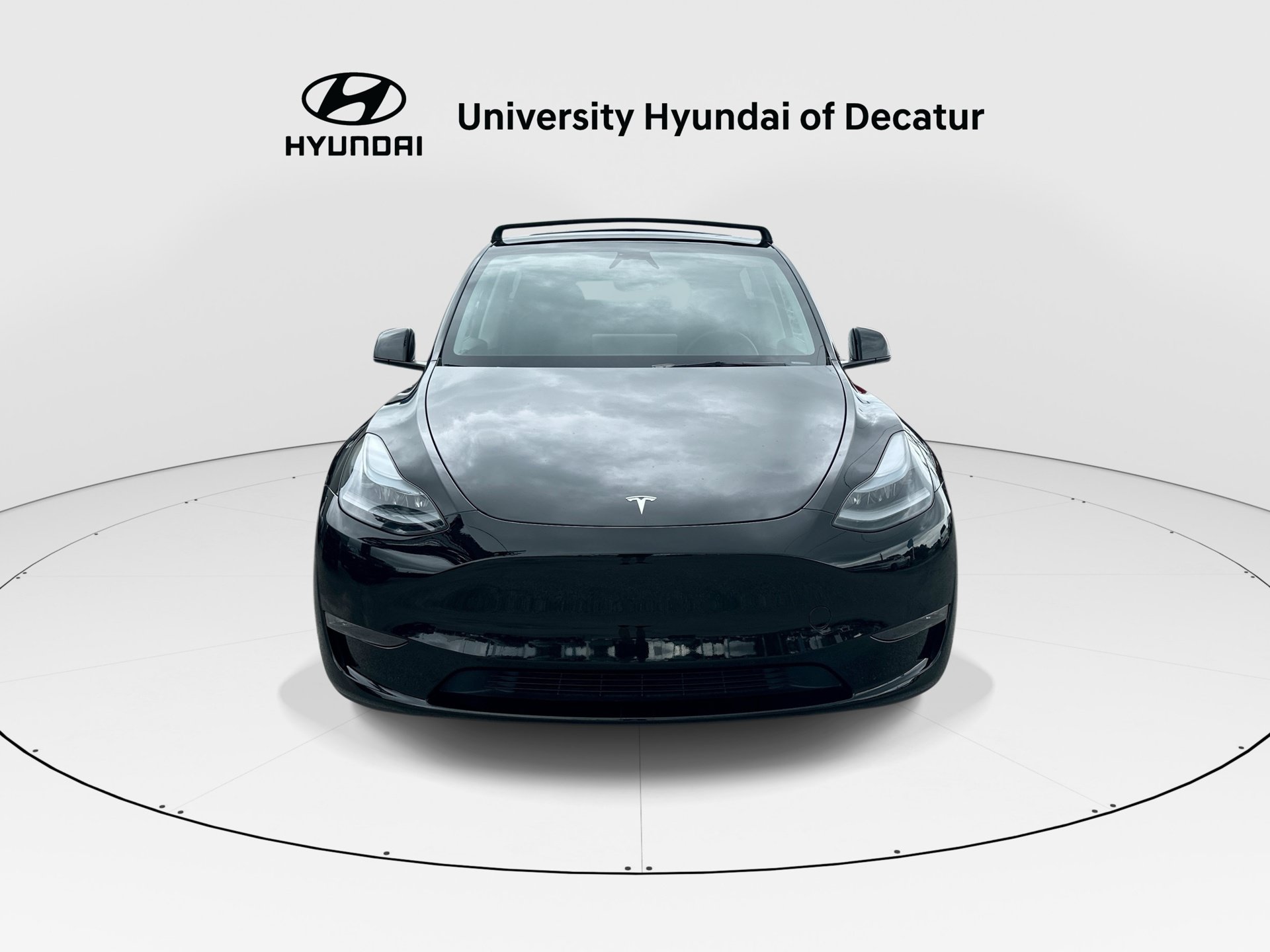 Used 2025 Tesla Model Y Long Range AWD/4WD image 3
