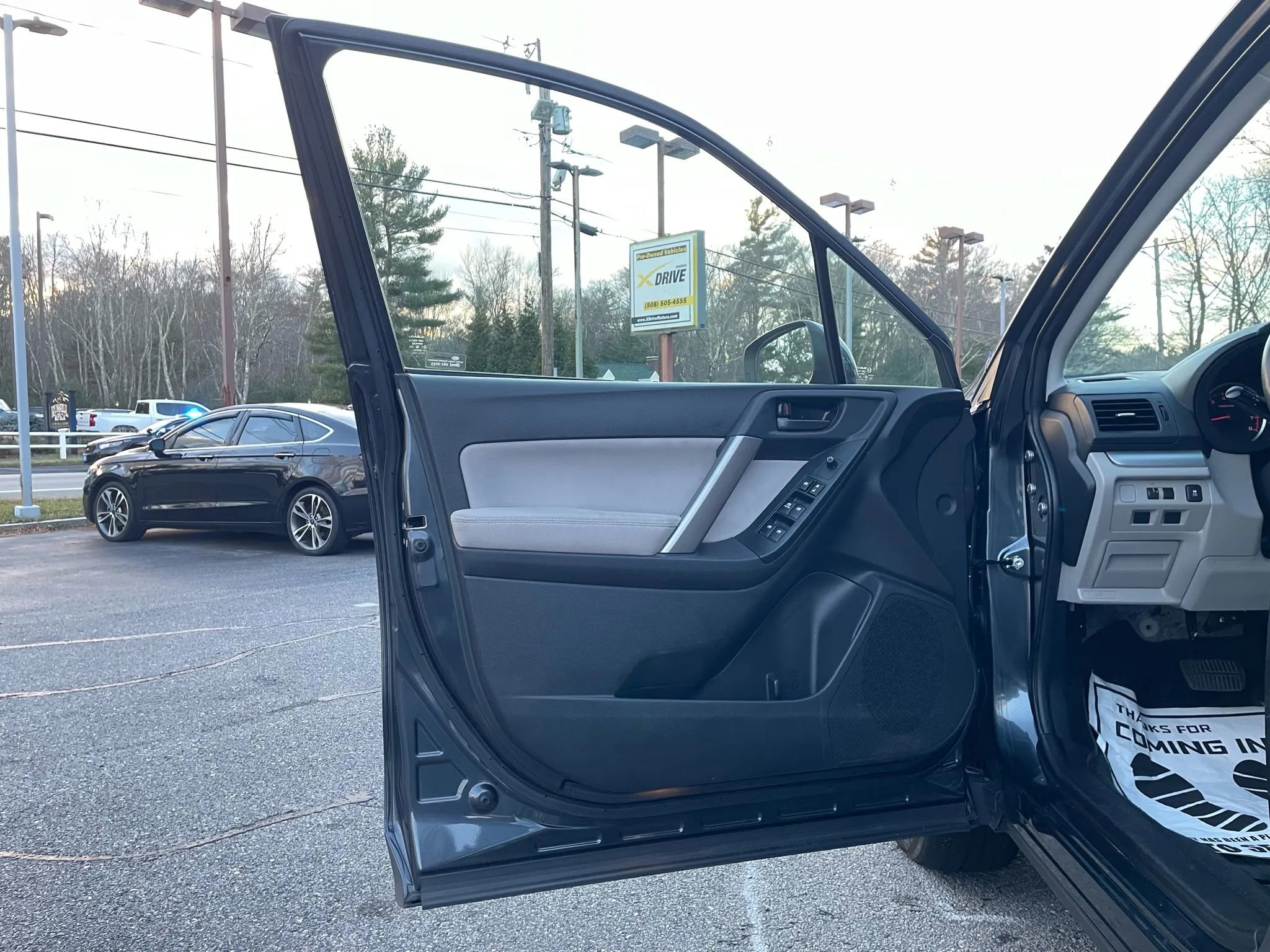 Used 2015 Subaru Forester 2.5i Premium w/ All-Weather Package image 15