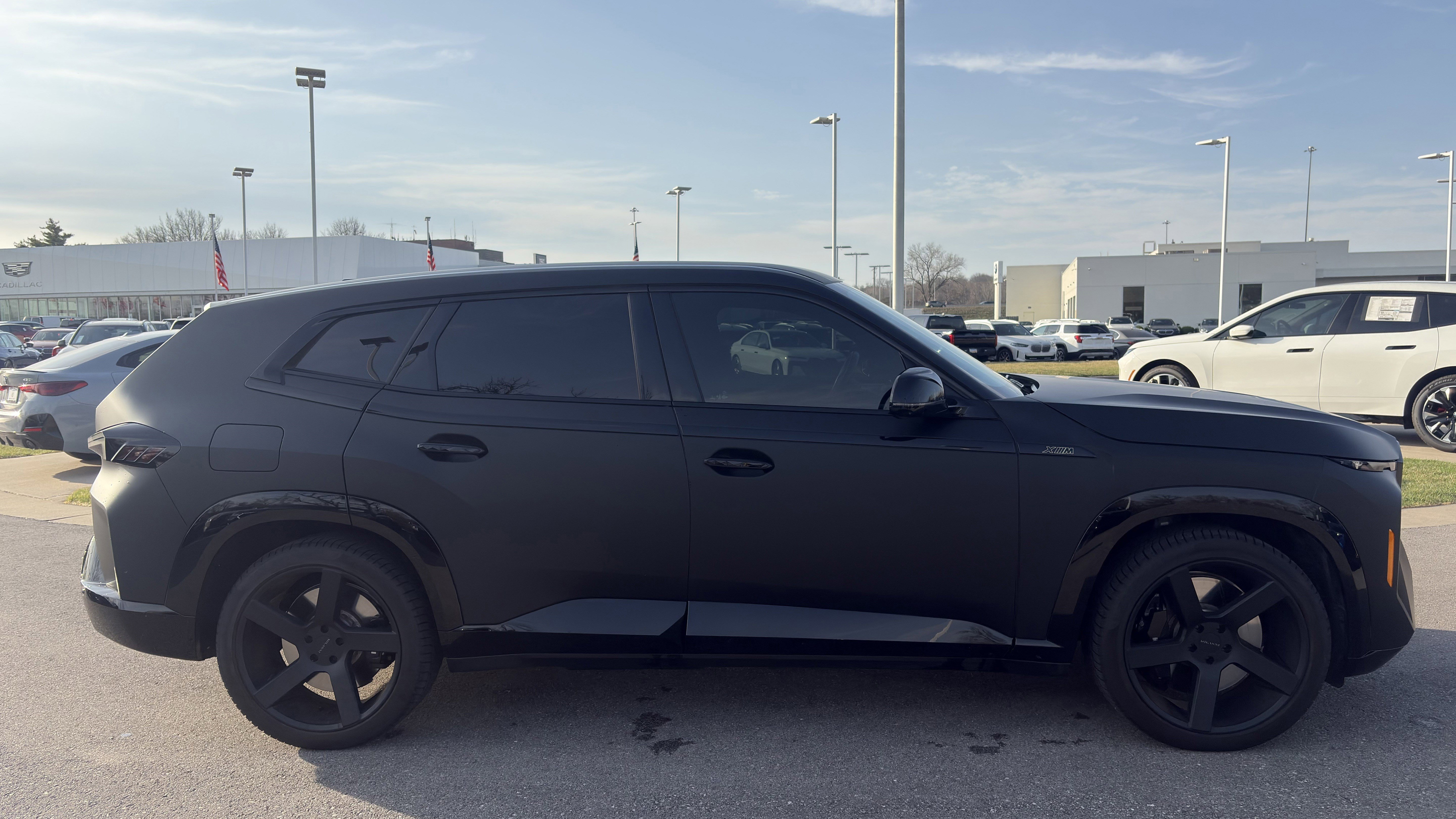 Used 2023 BMW XM image 11