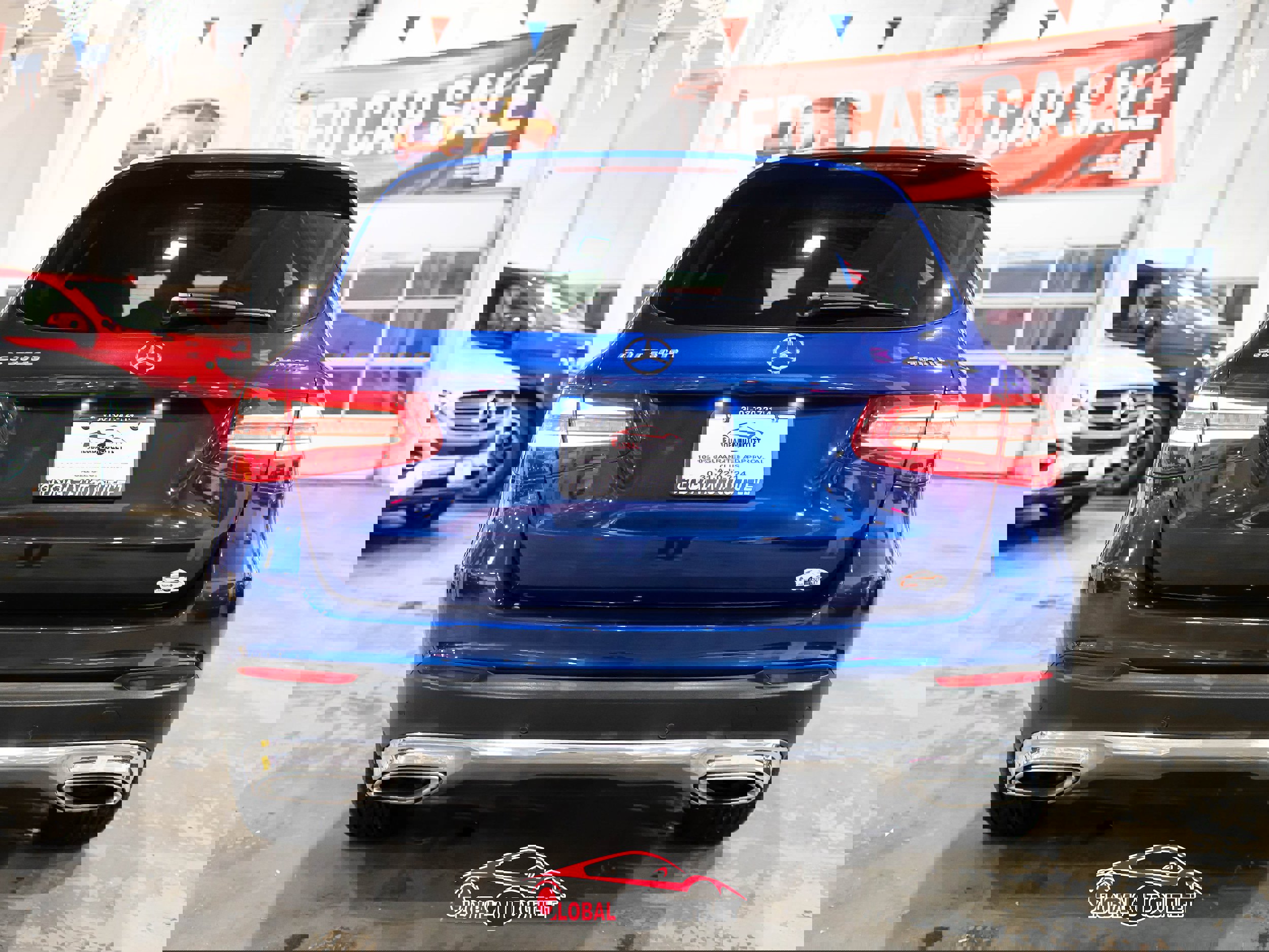 Used 2018 Mercedes-Benz GLC 300 4MATIC w/ Multimedia Package image 6