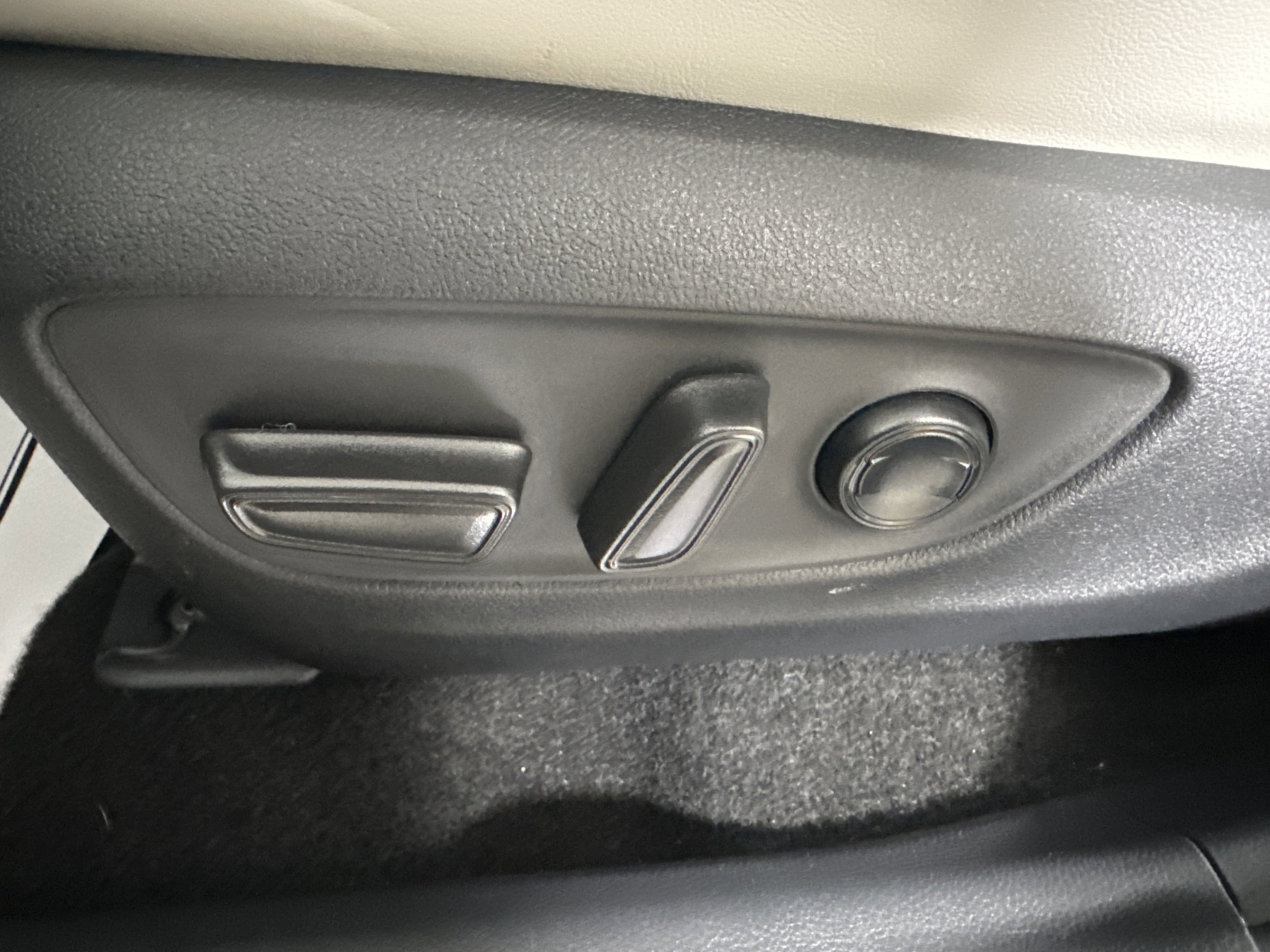 Used 2024 Toyota RAV4 XLE Premium w/ Weather Package image 10