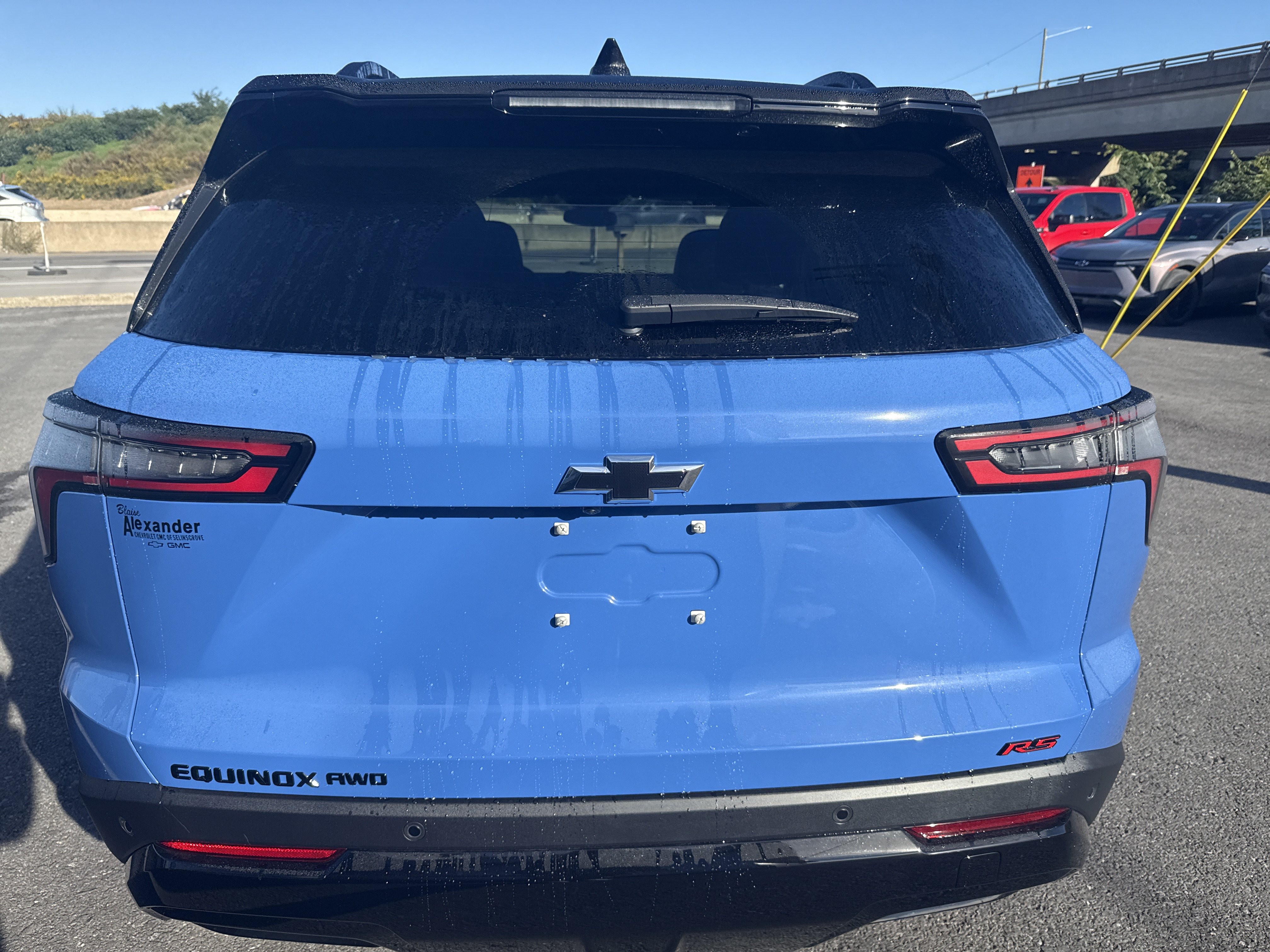 New 2027 Chevrolet Equinox RS w/ Convenience Package III AWD/4WD image 4
