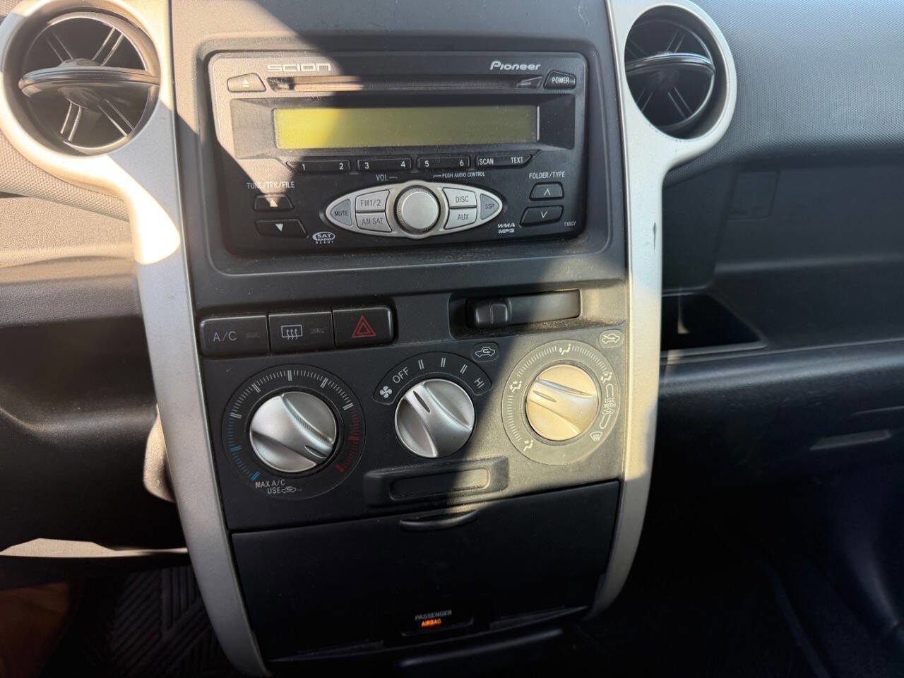 Used 2006 Scion xB image 16