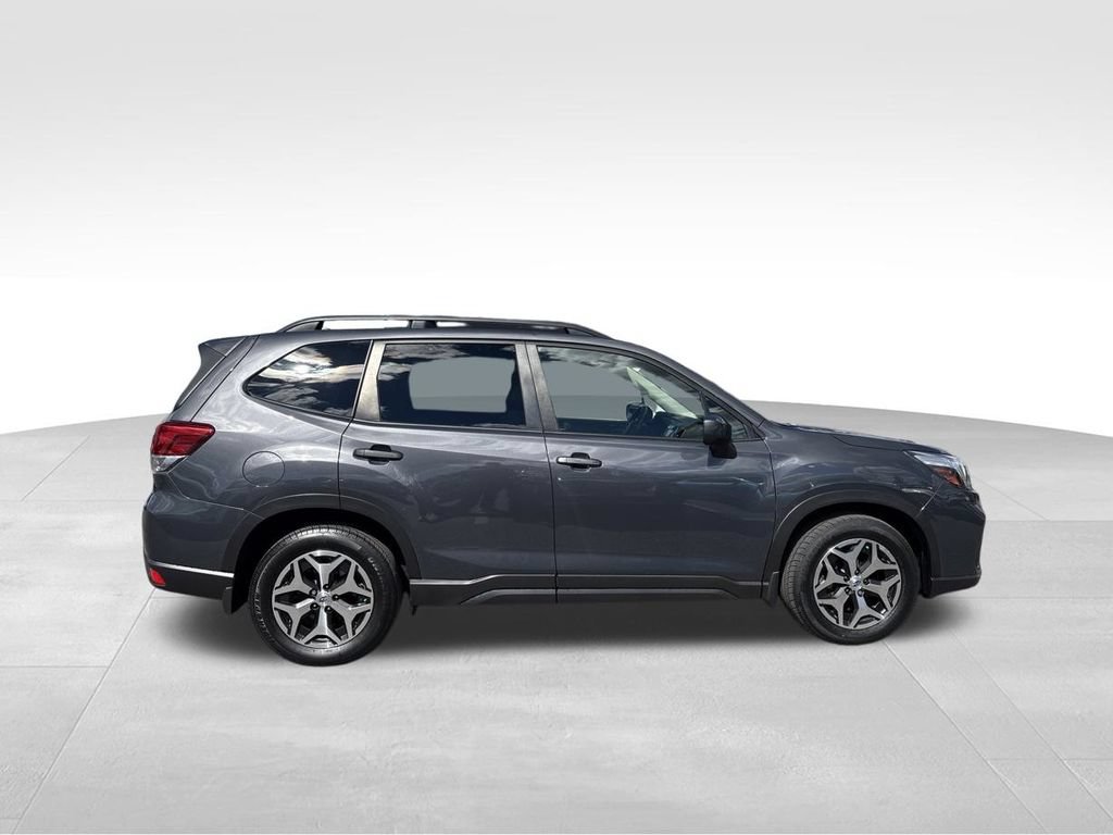 Used 2021 Subaru Forester Premium AWD/4WD image 5