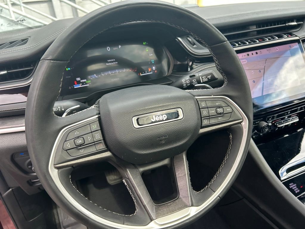 Used 2023 Jeep Grand Cherokee 4WD 4xe image 38