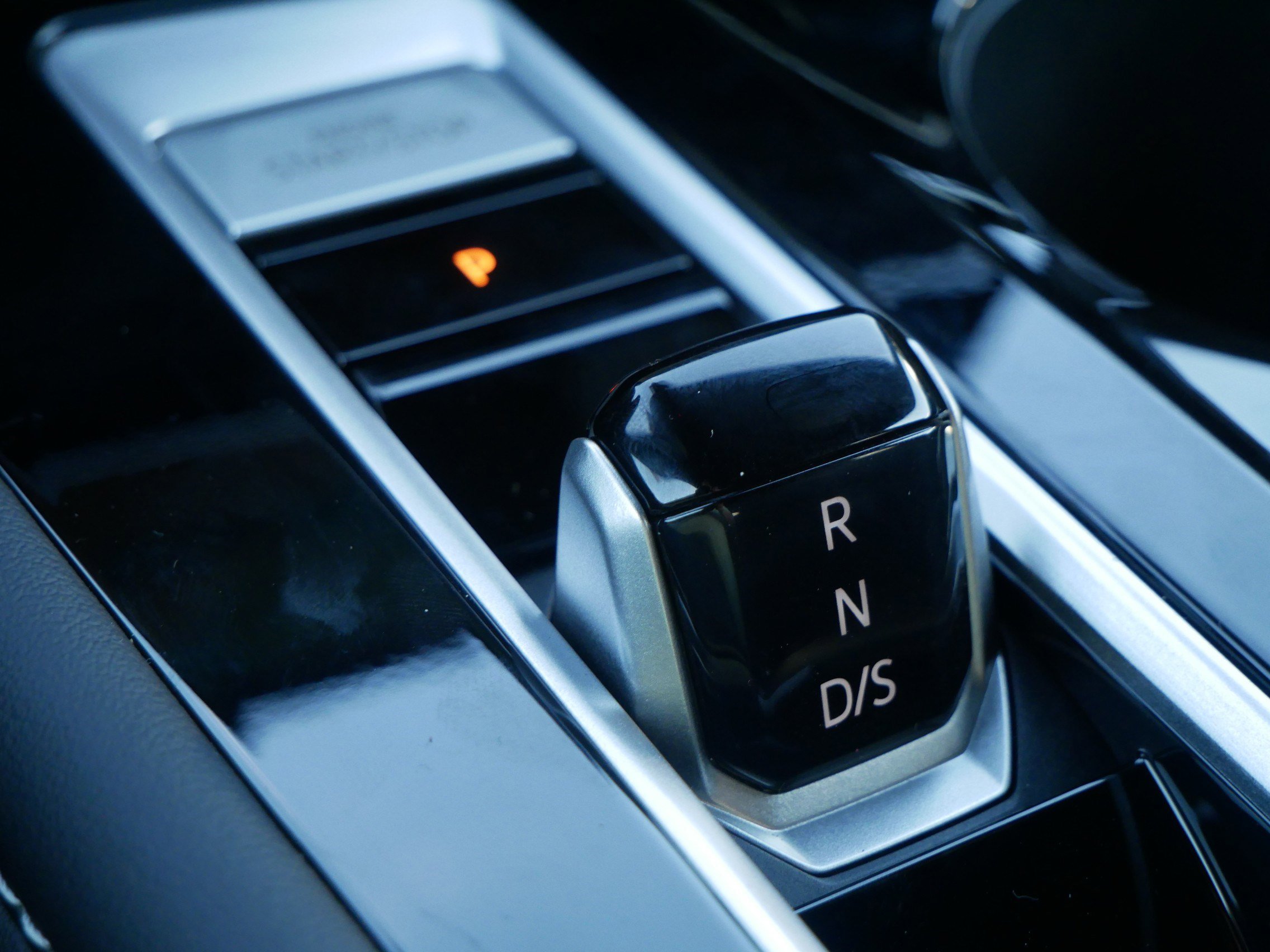 New 2026 Volkswagen Atlas Cross Sport SE image 9