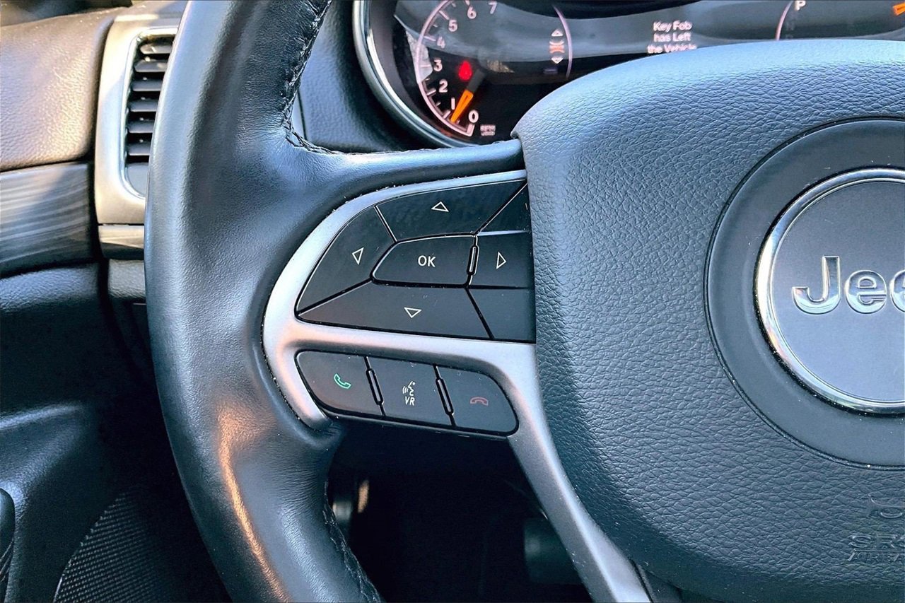 Certified 2021 Jeep Grand Cherokee Laredo image 28