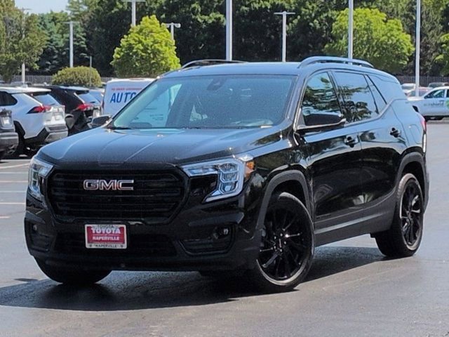 Used 2024 GMC Terrain SLT w/ Tech Package FWD video 2