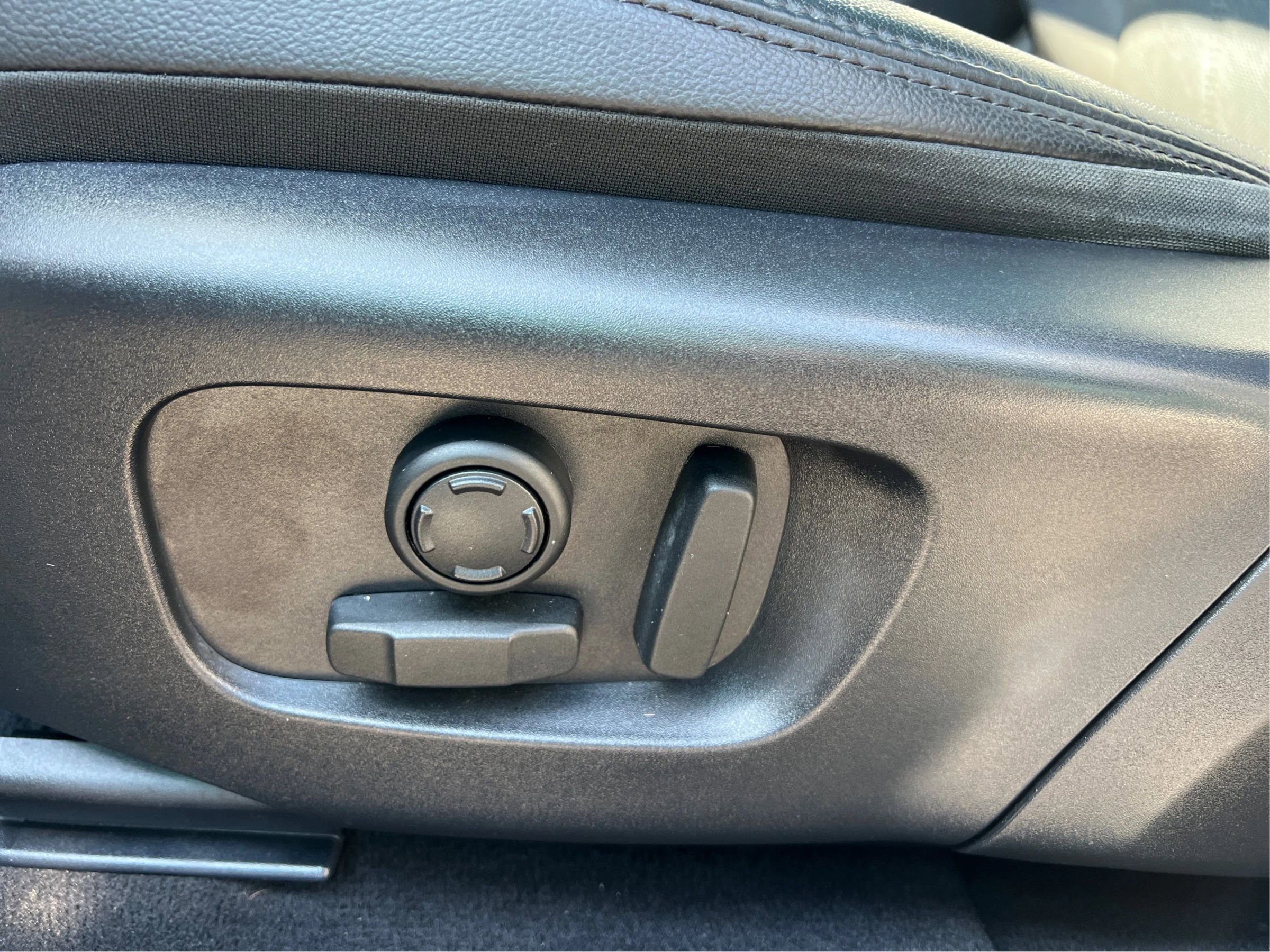 Used 2023 Land Rover Range Rover Evoque S image 31