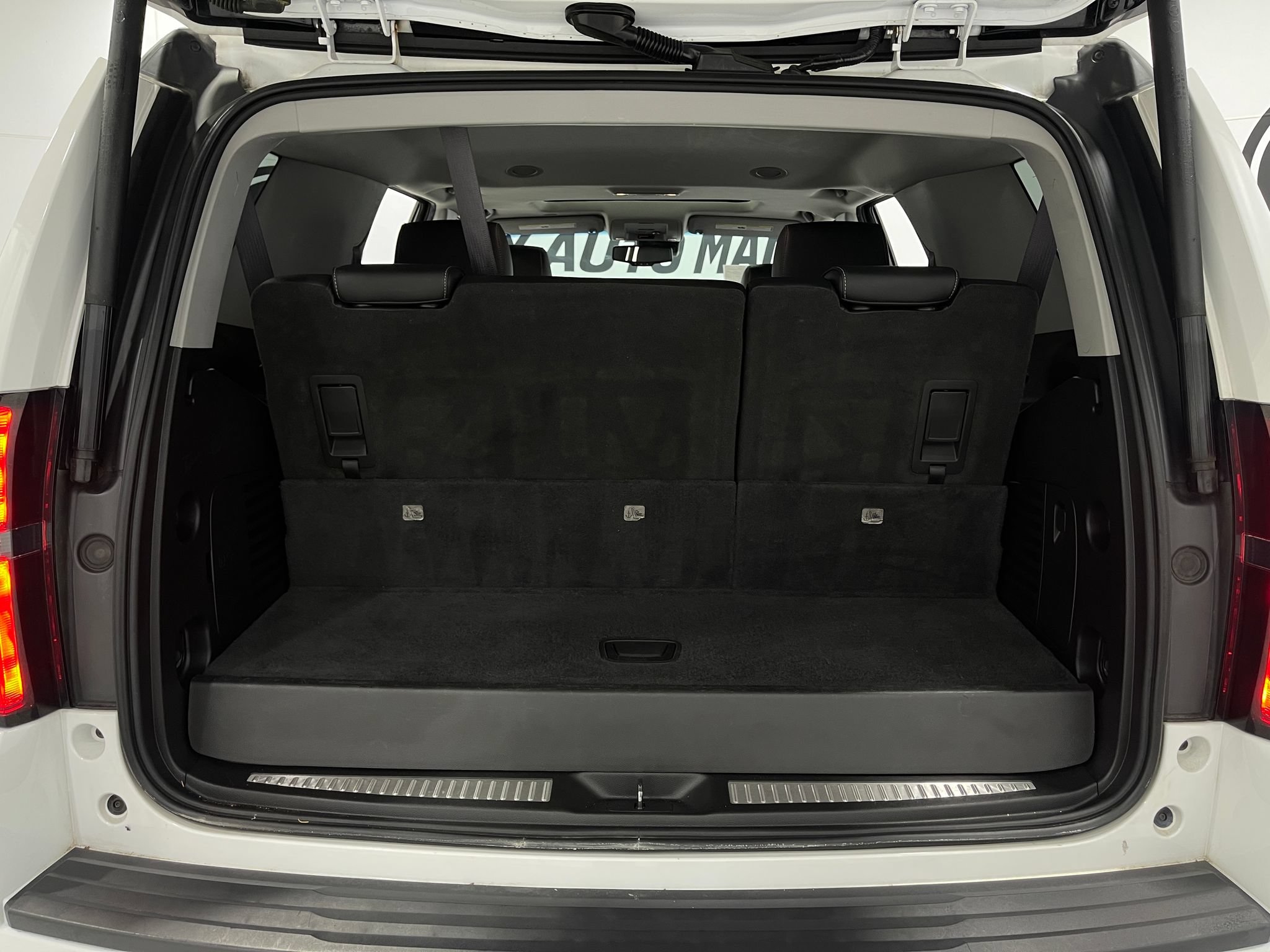 Used 2017 Chevrolet Tahoe LT AWD/4WD image 26