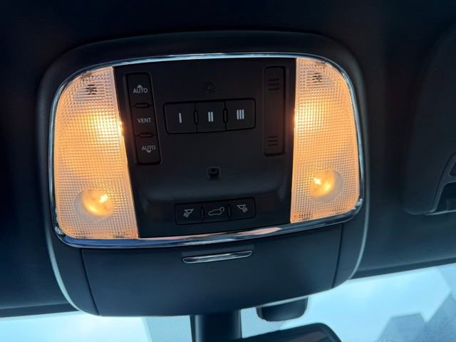 Used 2016 Jeep Grand Cherokee Limited AWD/4WD image 28