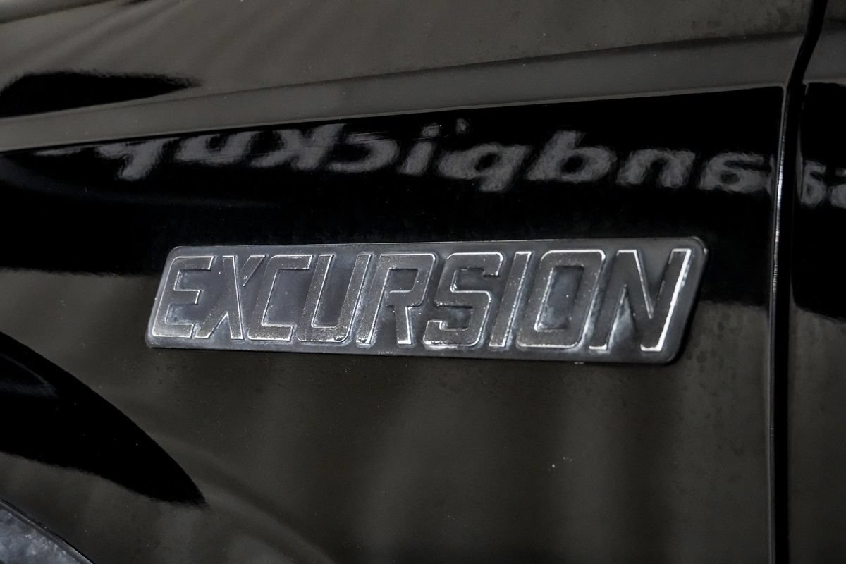 Used 2004 Ford Excursion Limited AWD/4WD image 41