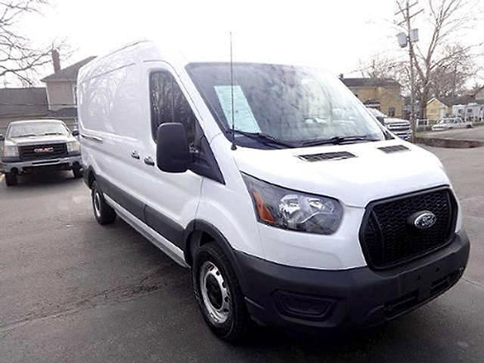 Used 2024 Ford Transit 250 148 Medium Roof w/ Load Area Protection Package image 1