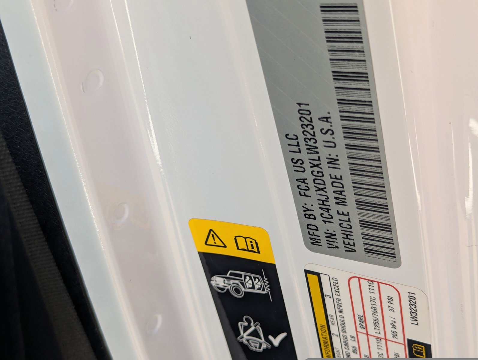 Used 2020 Jeep Wrangler Unlimited Sport image 37