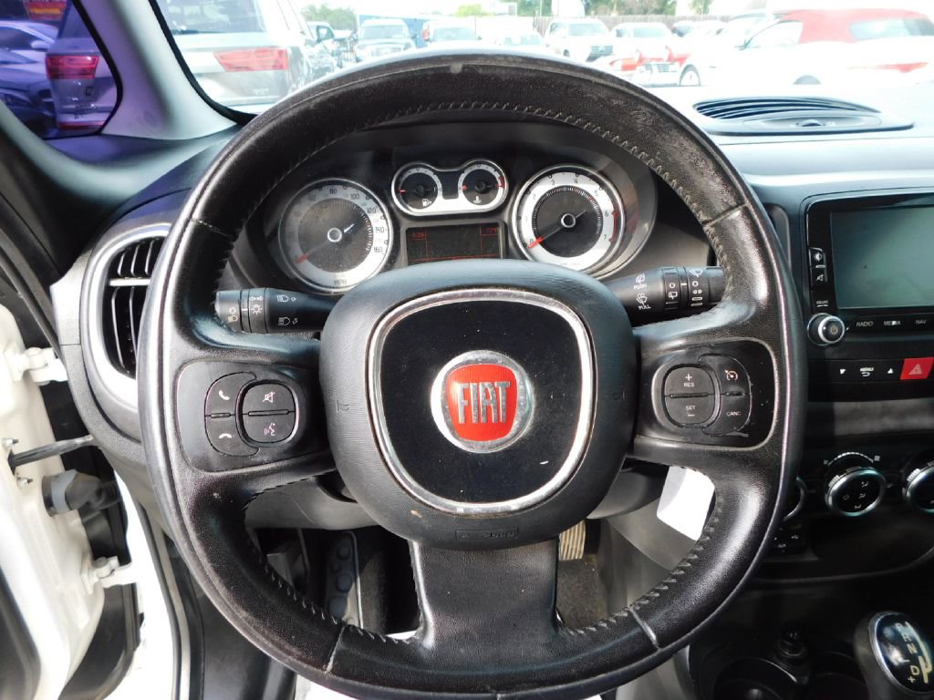 Used 2014 FIAT 500L Lounge FWD image 22