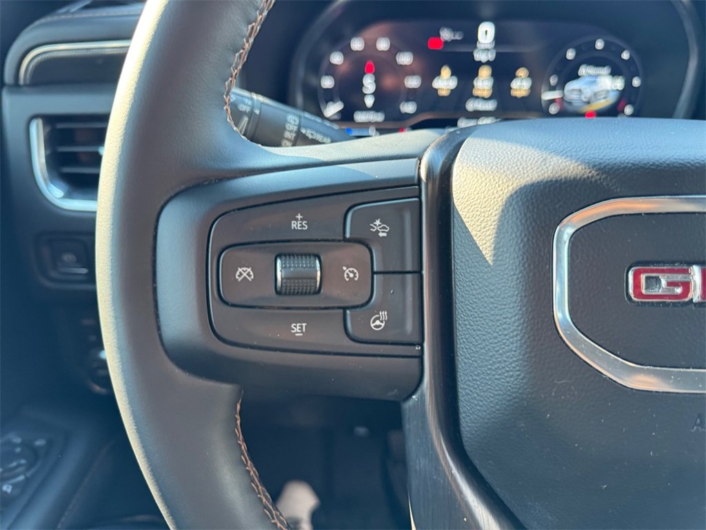 Used 2023 GMC Yukon AT4 w/ AT4 Premium Package image 21