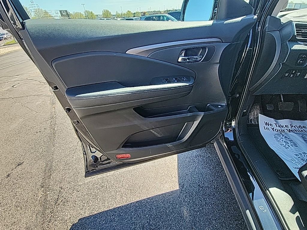 Certified 2024 Honda Ridgeline Sport image 14