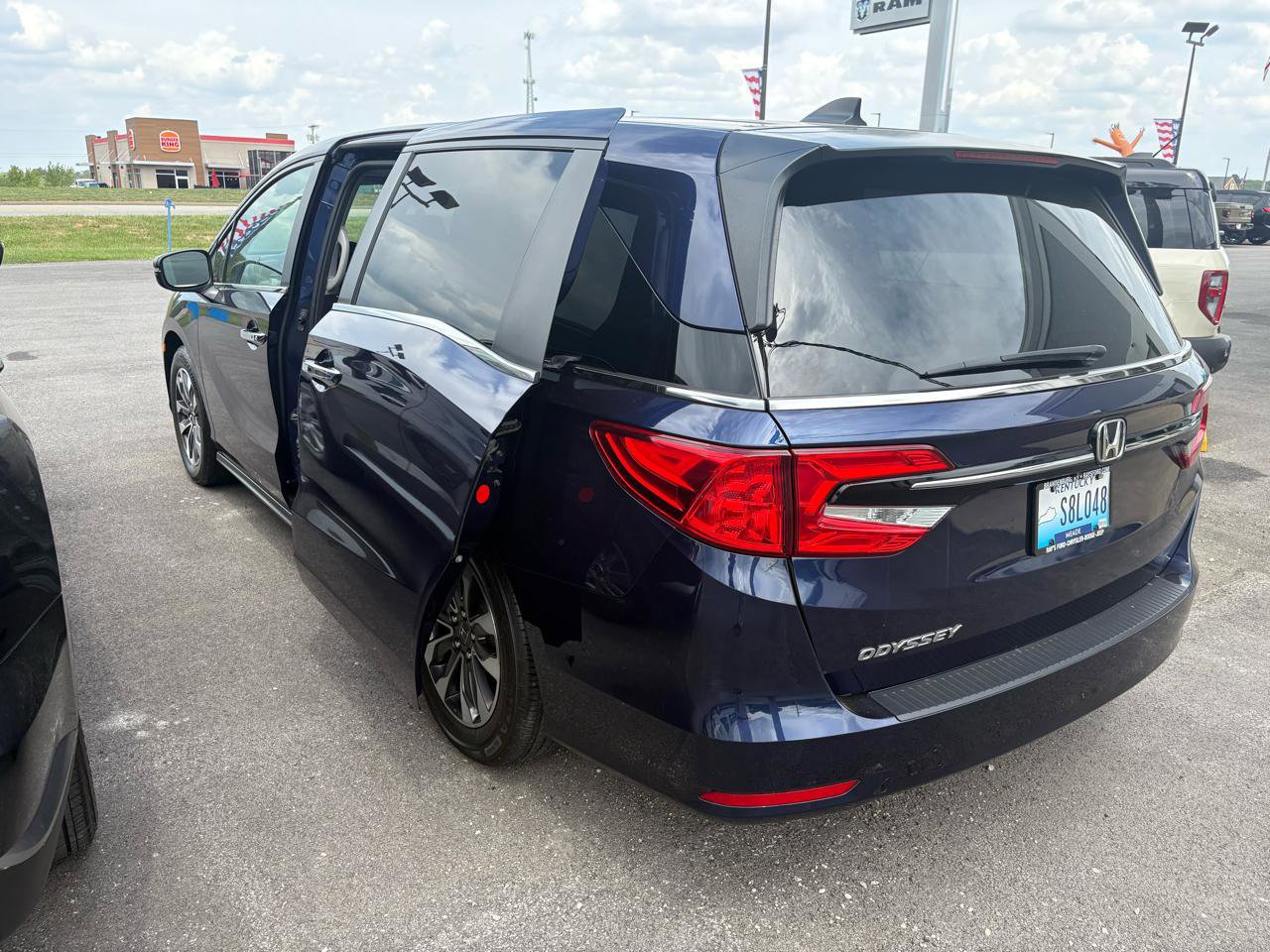 Used 2023 Honda Odyssey EX-L image 5