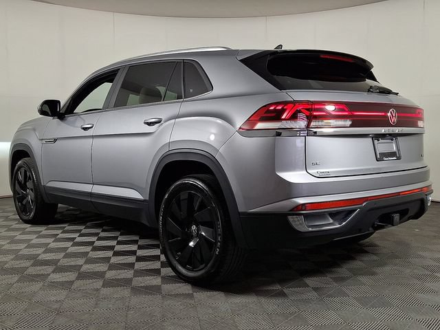 Used 2024 Volkswagen Atlas Cross Sport SE AWD/4WD image 7
