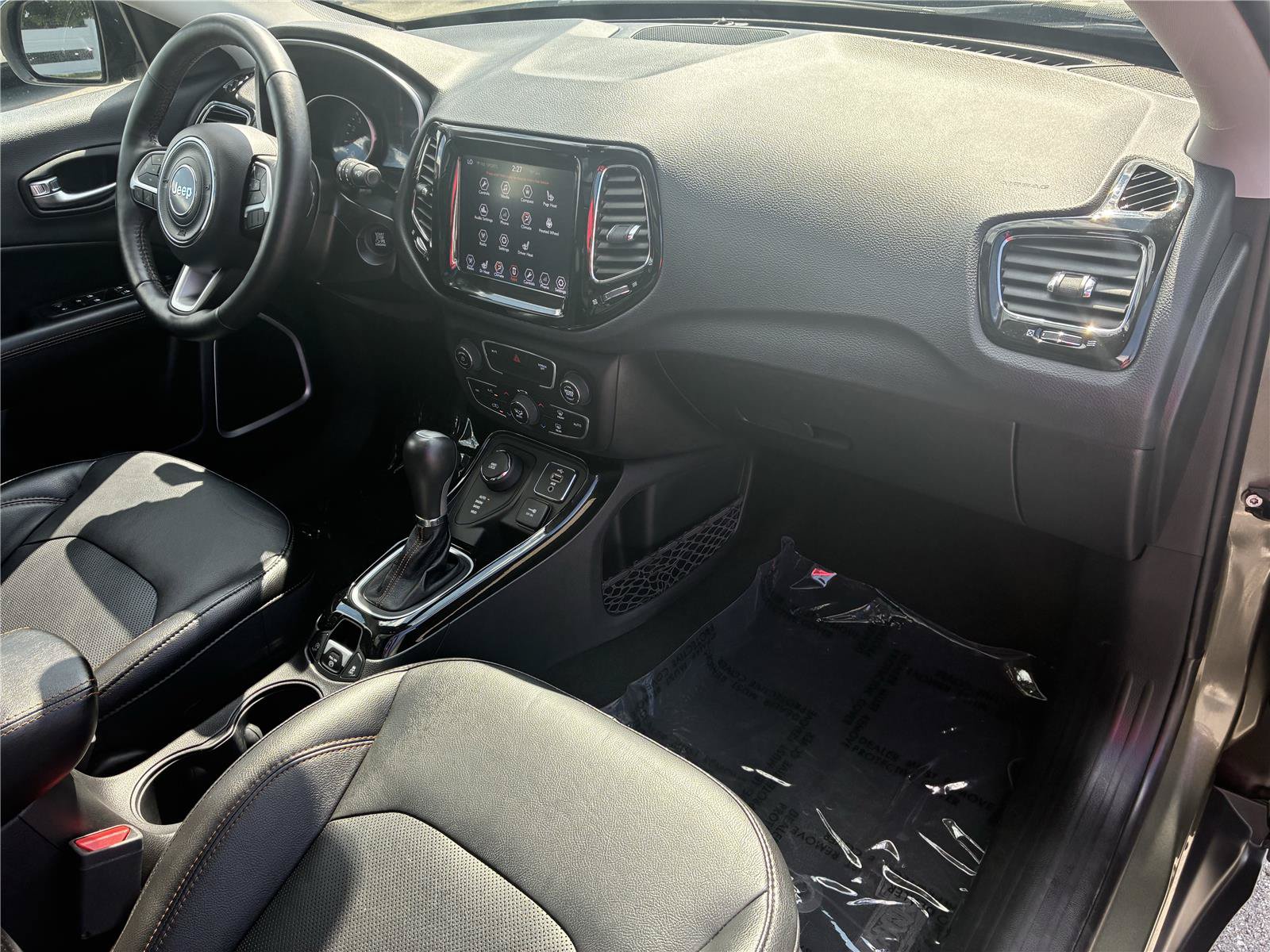 Used 2018 Jeep Compass Limited AWD/4WD image 17