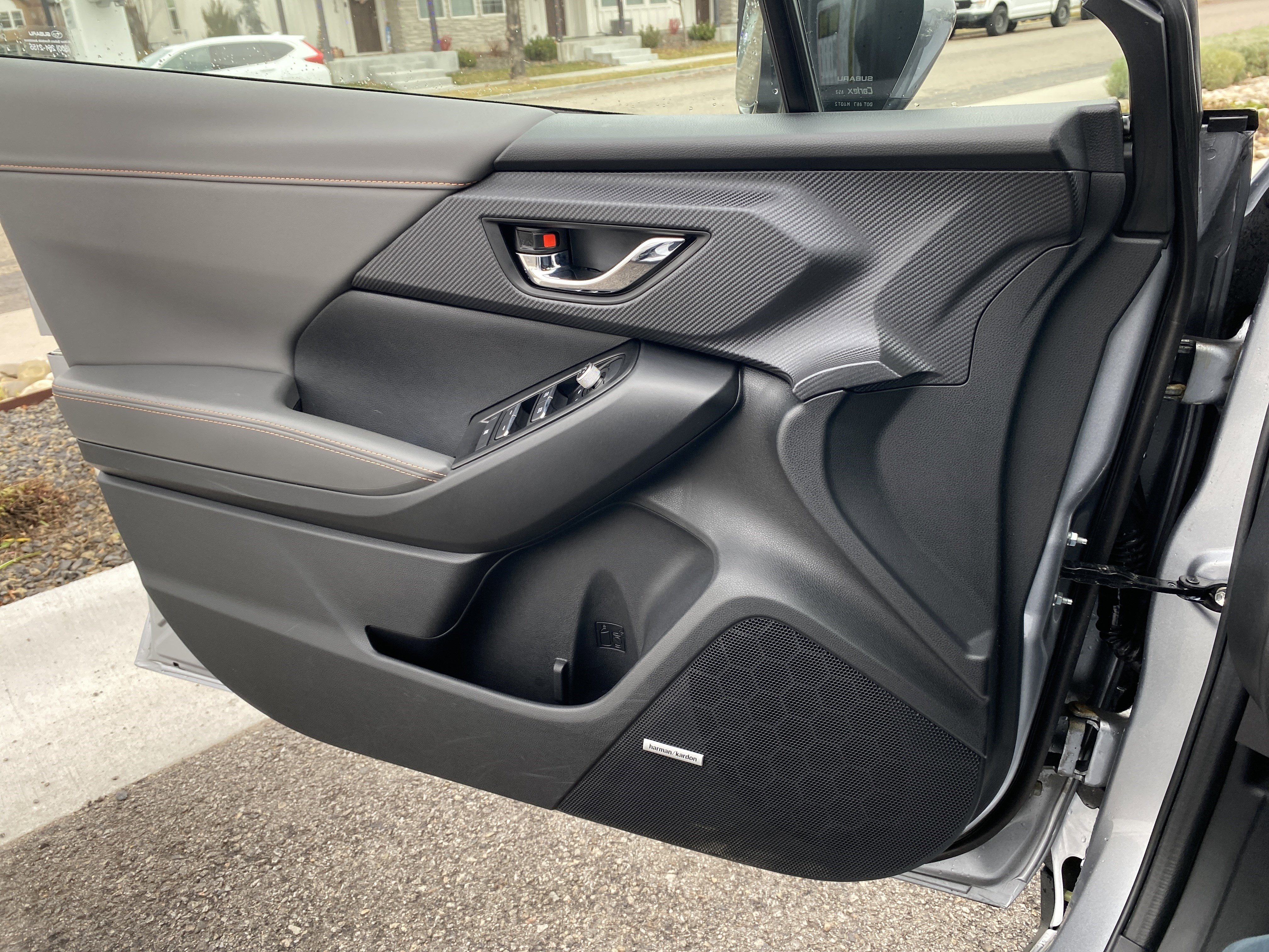 Used 2025 Subaru Crosstrek 2.5i Limited w/ Crosstrek Mirror Package image 17