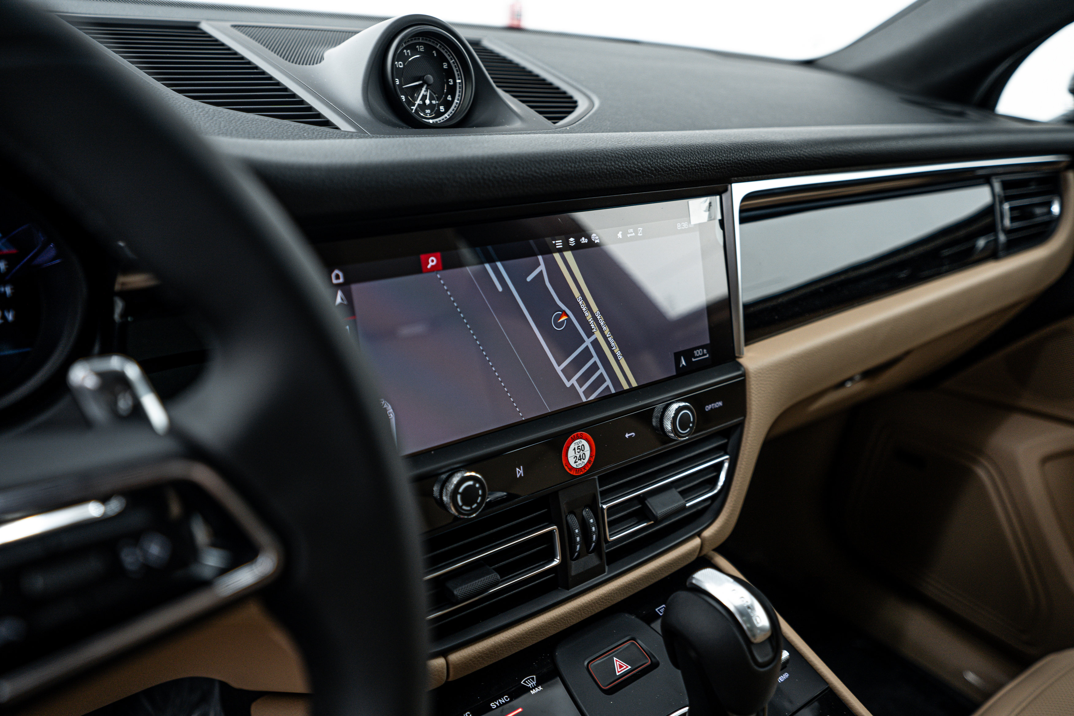 New 2025 Porsche Macan image 15