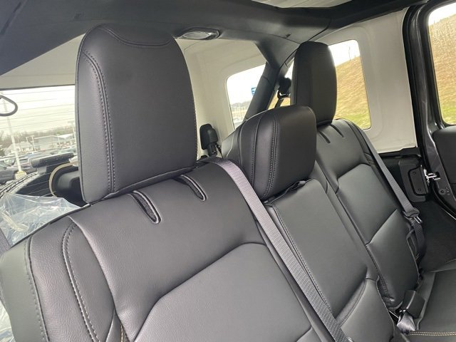 New 2026 Jeep Wrangler Sahara image 32