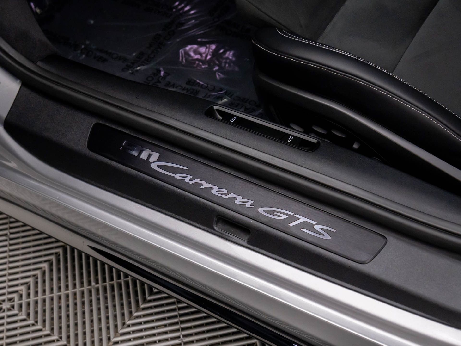 Certified 2024 Porsche 911 Carrera GTS image 16