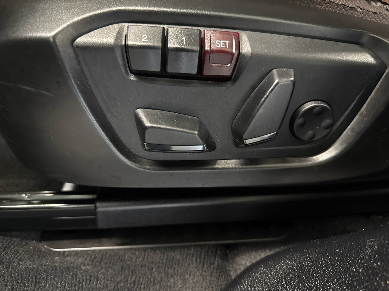 Used 2017 BMW X3 xDrive28i image 9