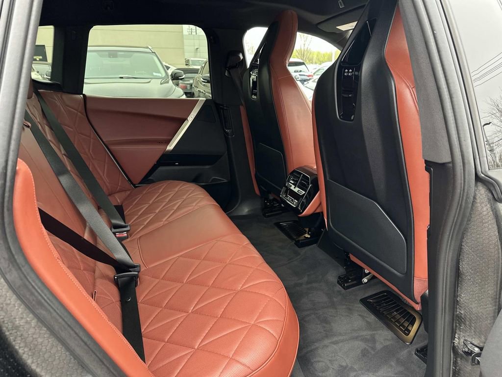 Used 2023 BMW iX xDrive50 image 35