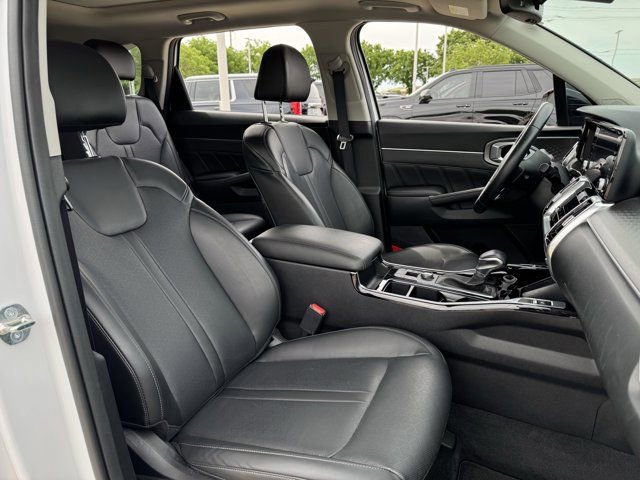 Used 2023 Kia Sorento SX AWD/4WD image 35