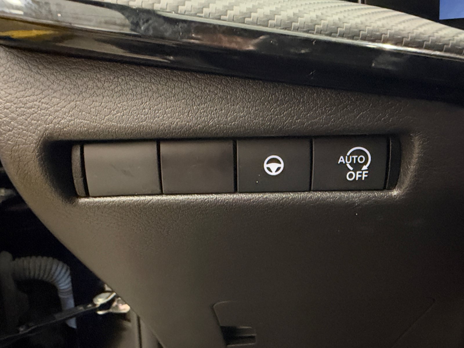 Used 2026 Nissan Kicks SR FWD image 24