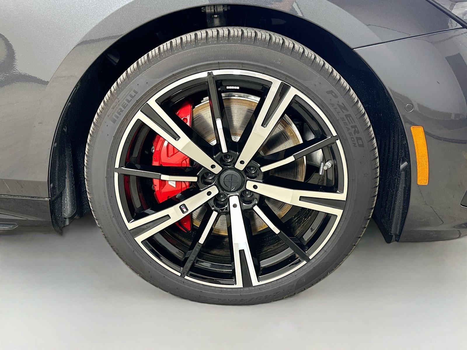 New 2026 BMW 550e xDrive w/ Executive Package AWD/4WD image 10