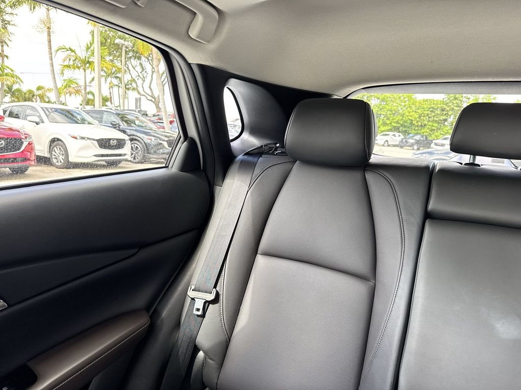 Used 2022 MAZDA CX-30 AWD 2.5 S w/ Premium Package image 17