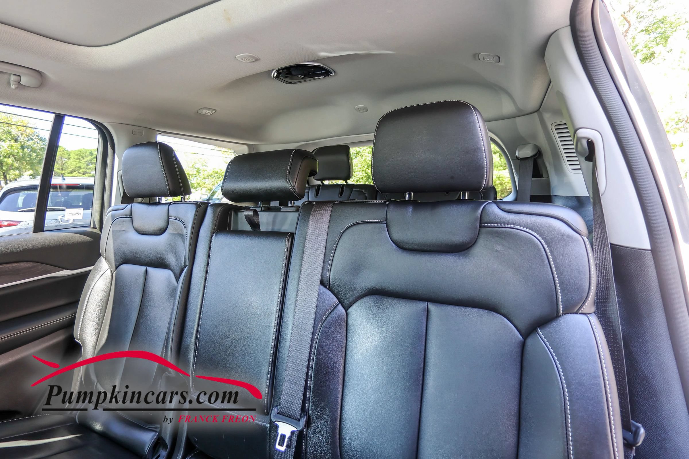 Used 2023 Jeep Grand Cherokee L Limited AWD/4WD image 22