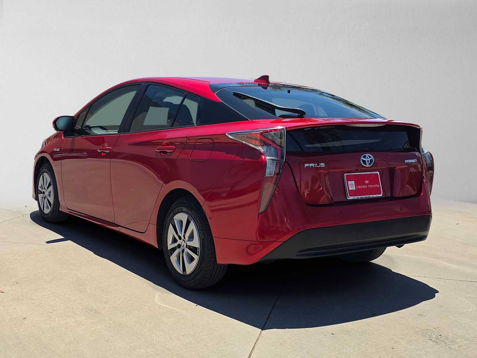 Used 2018 Toyota Prius Two w/ Prius Two Safety Plus Package FWD image 5