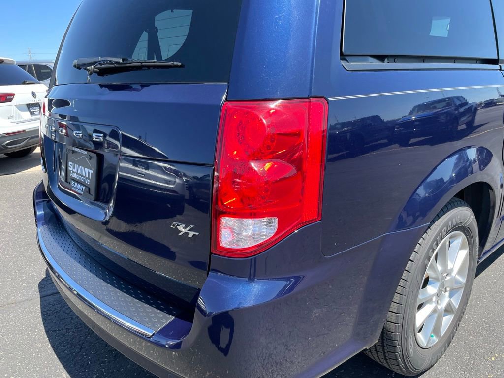 Used 2012 Dodge Grand Caravan R/T w/ Safety Sphere Group FWD image 29