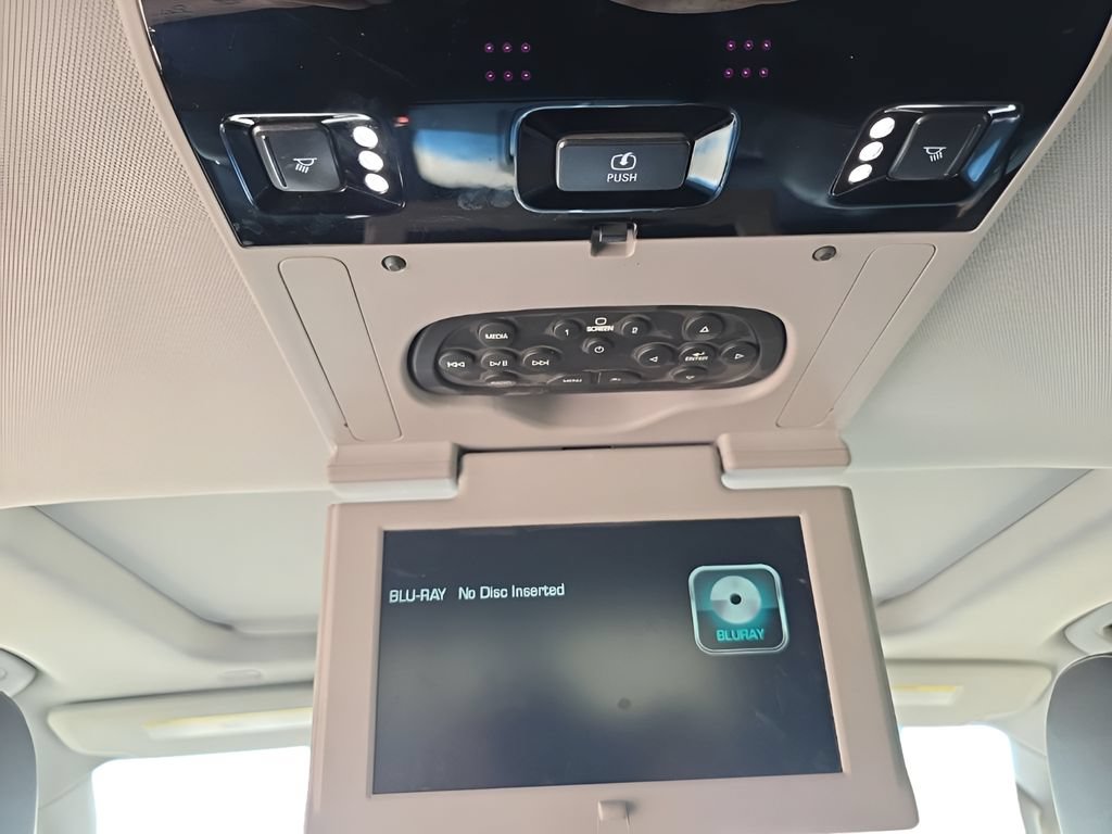 Used 2018 GMC Yukon SLT w/ Premium Edition AWD/4WD image 22
