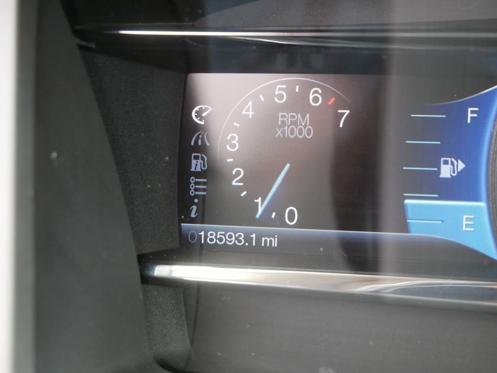 Used 2013 Lincoln MKS AWD image 30