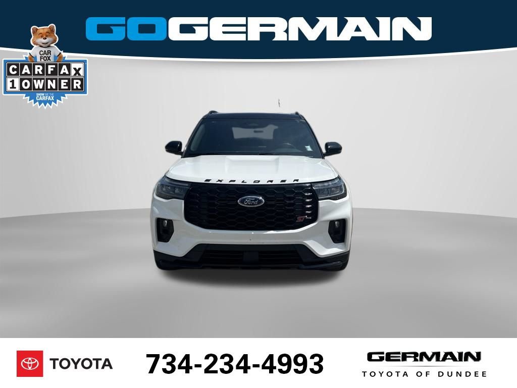 Used 2025 Ford Explorer ST AWD/4WD image 2